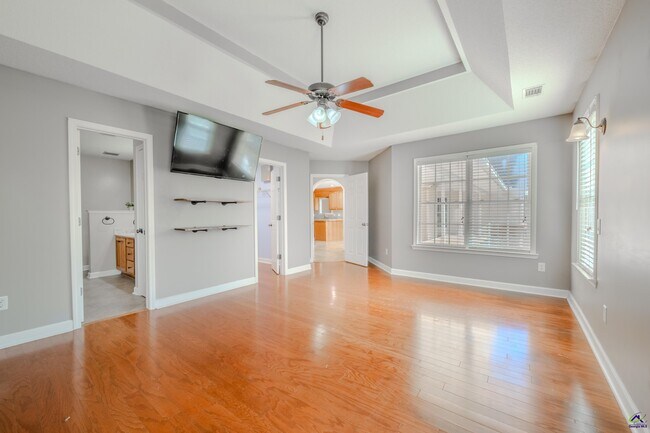 Building Photo - 611 Bay Laurel Cir
