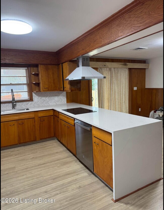 Building Photo - 4916 Oak Park Dr