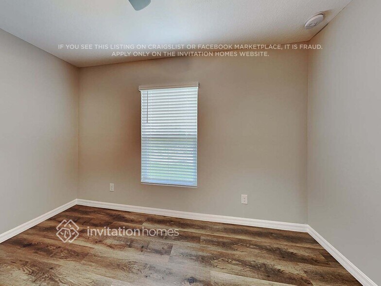 Building Photo - 1227 SW 7th Ct