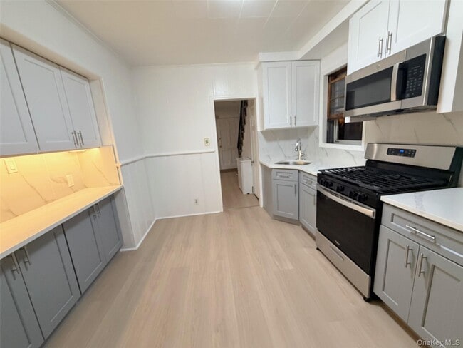 Building Photo - 184 Cleveland Ave