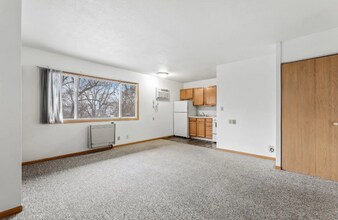 Building Photo - Zeisler St Apartments