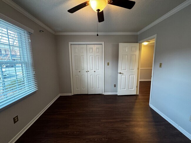 Building Photo - 135 Chrisfield Cir