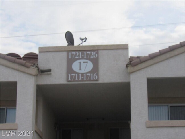 Building Photo - 855 N Stephanie St