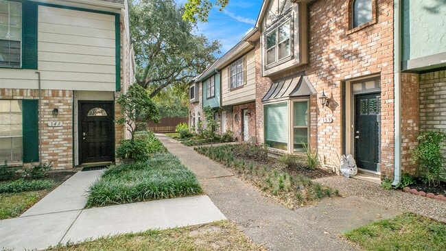 Building Photo - 11002 Hammerly Blvd