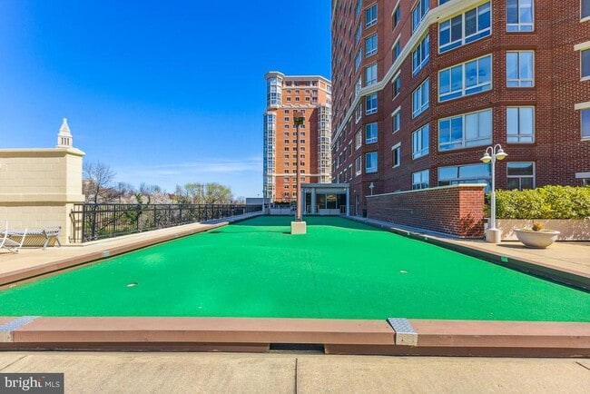 Building Photo - 2151 Jamieson Ave