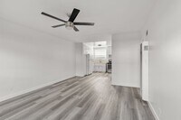 Building Photo - 1521 2nd St