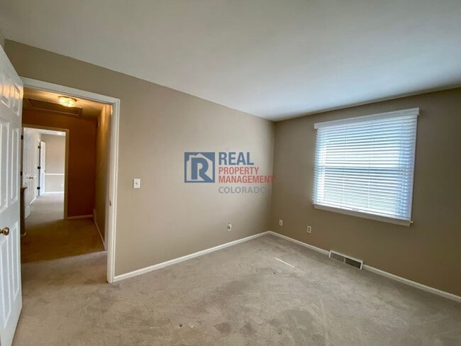 Building Photo - 5932 S Dayton Ct