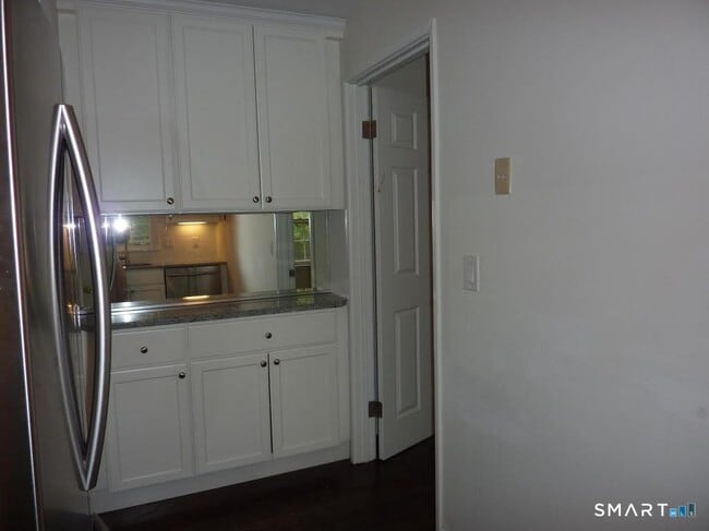 Building Photo - 62 Heritage Hill Rd