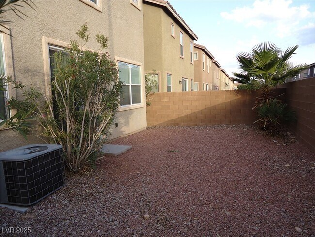 Building Photo - 9279 Sterling Hill Ave