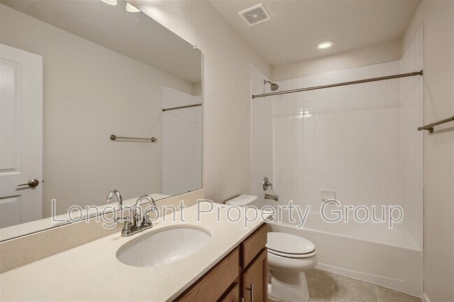 Building Photo - 679 Stonebridge Dr