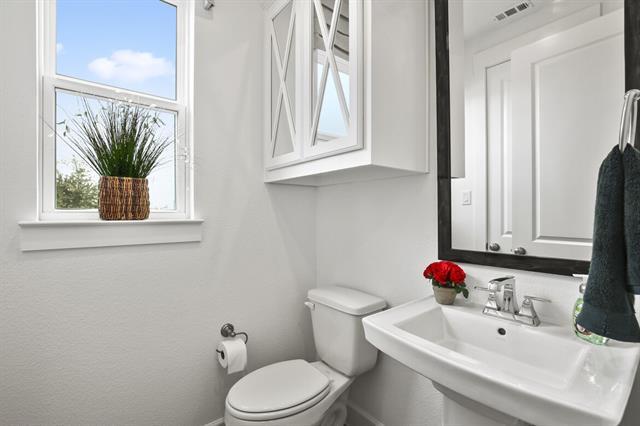 Building Photo - 949 Switchgrass Ln