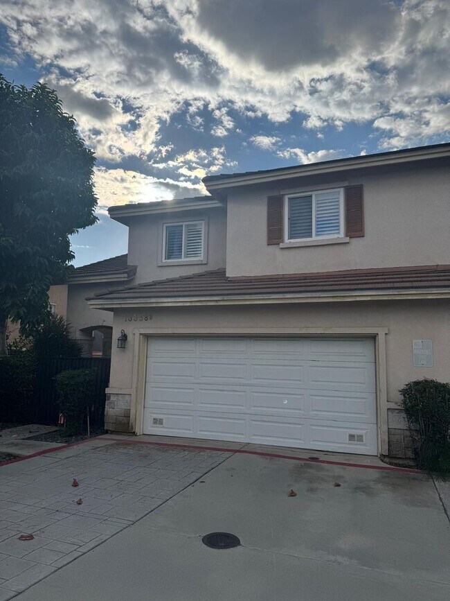 Building Photo - 13358 Ramona Blvd