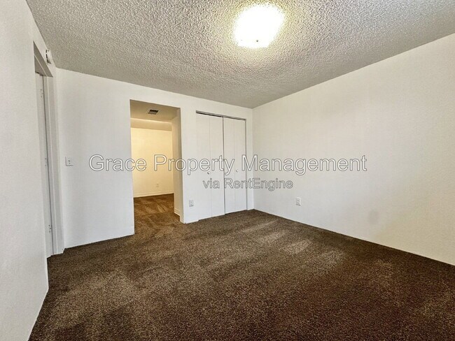 Building Photo - 3801 E 117th Ave