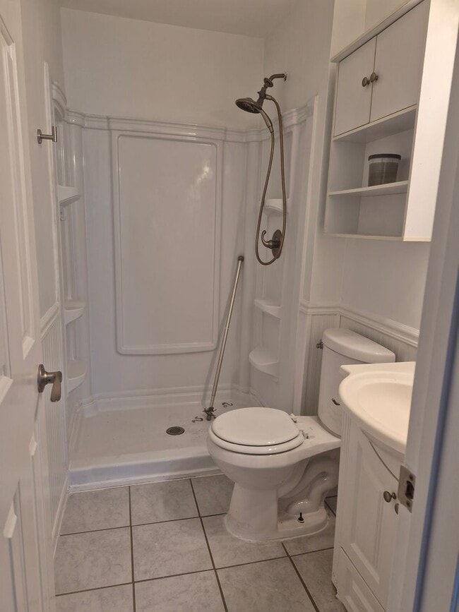 Building Photo - Greenbrier