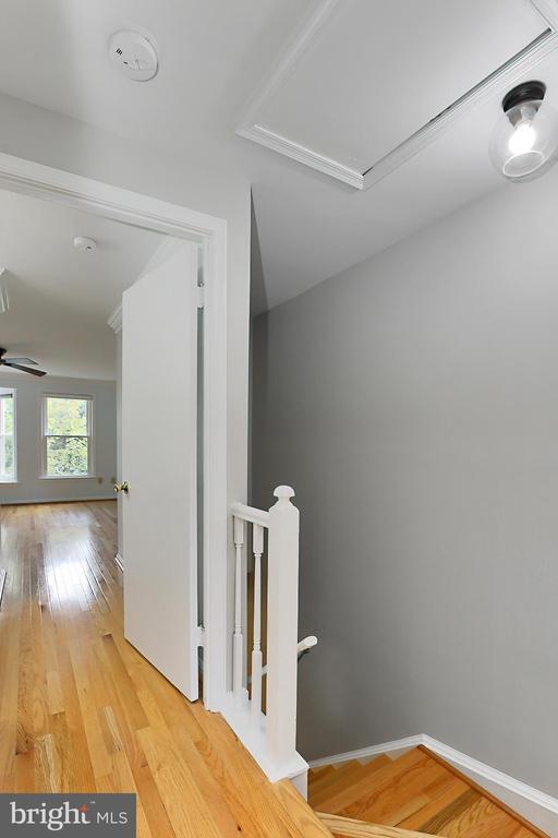 Building Photo - 11931 Redtree Way