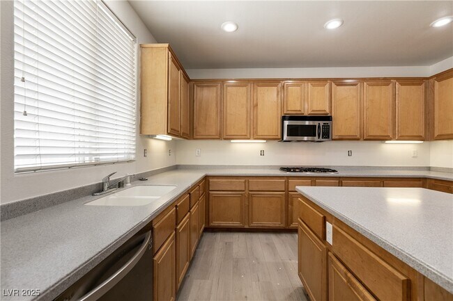 Building Photo - 2128 Marsh Tern Ct