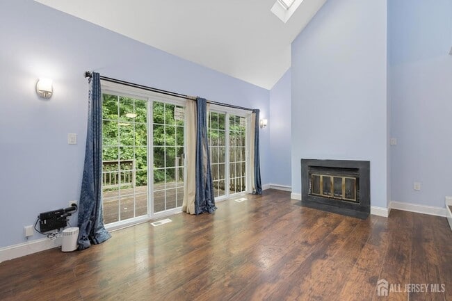 Building Photo - 1609 Mulberry Ct