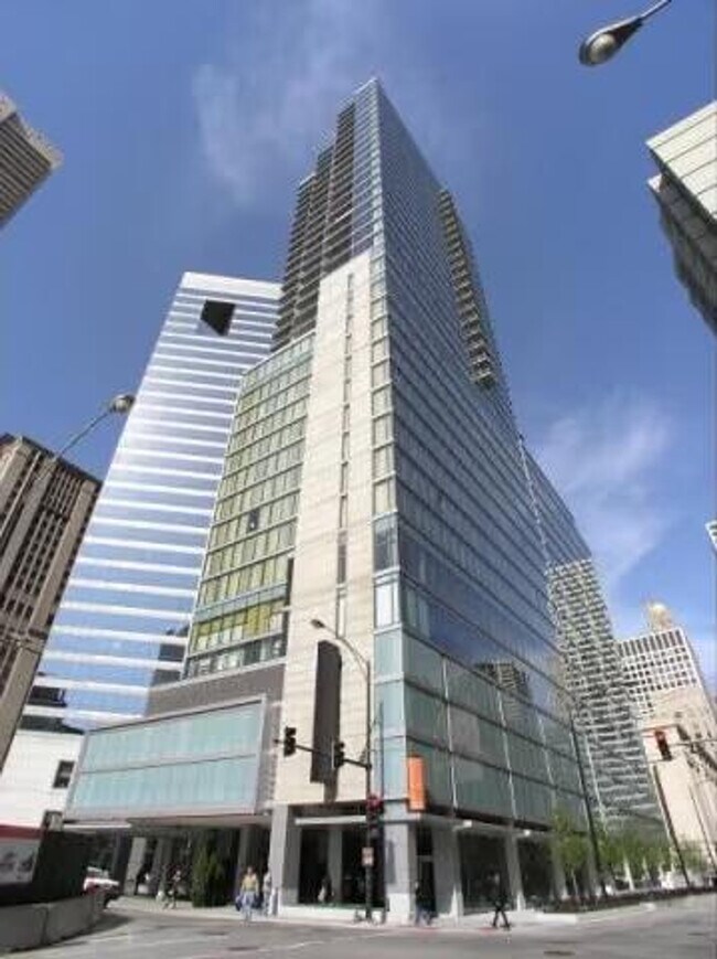 Building Photo - 505 N State St