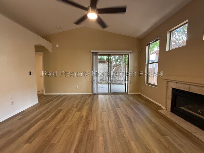 Building Photo - 8802 E University Dr