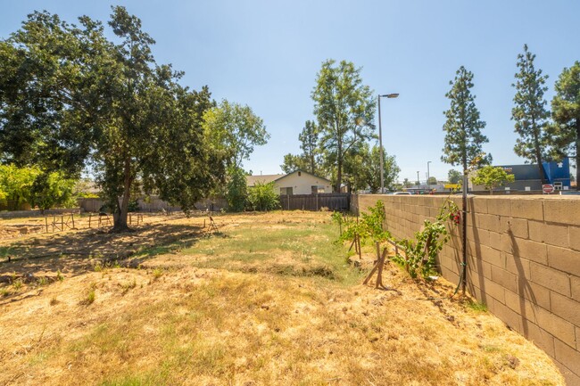 Building Photo - 3BR/2BA - Single Family Home in El Cajon!