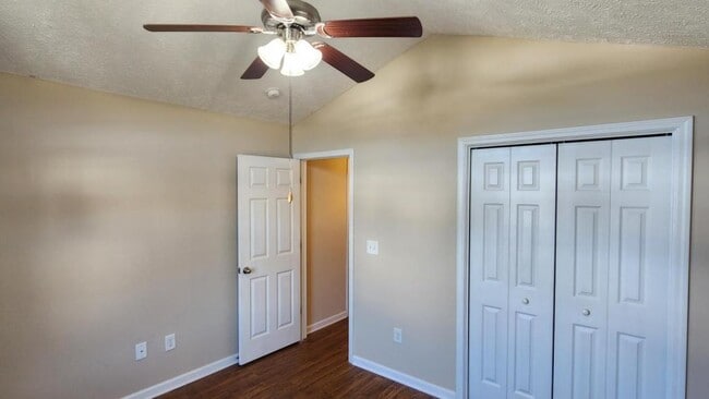 Building Photo - 165 Woodland Pk Lp