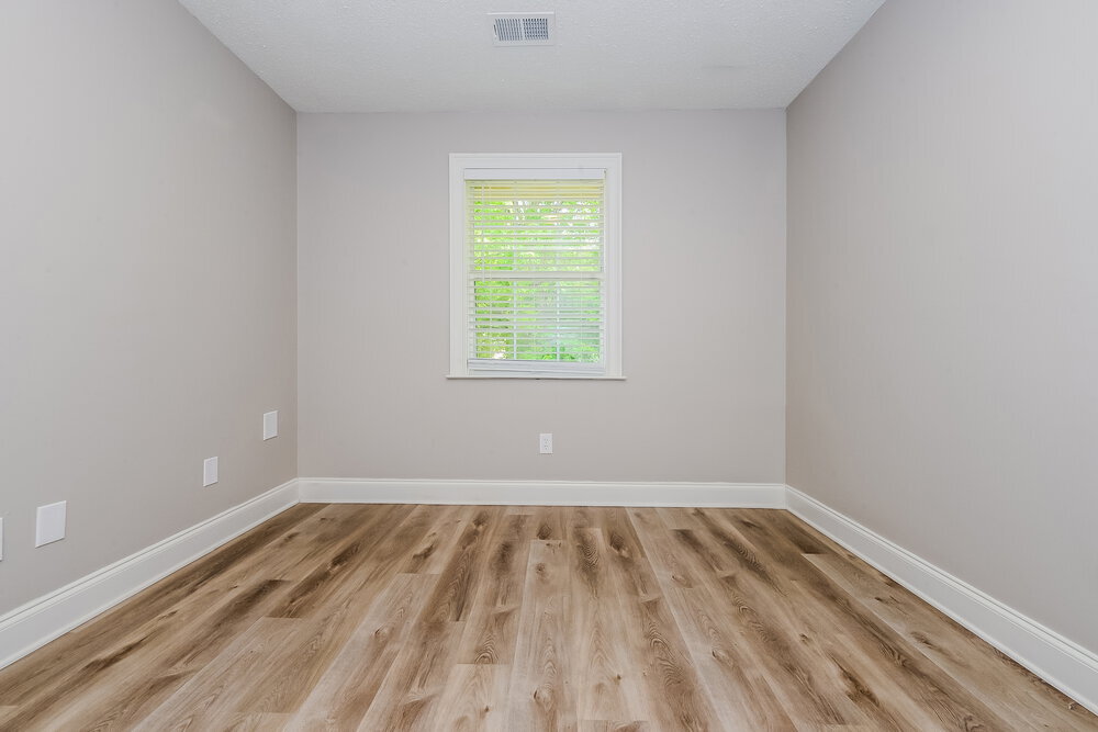 Building Photo - 1959 Corners Cir