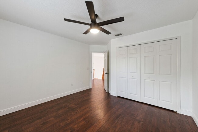 Building Photo - 4920 Hook Hollow Cir