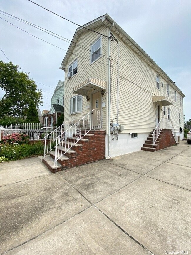 Building Photo - 133-10 133rd Ave