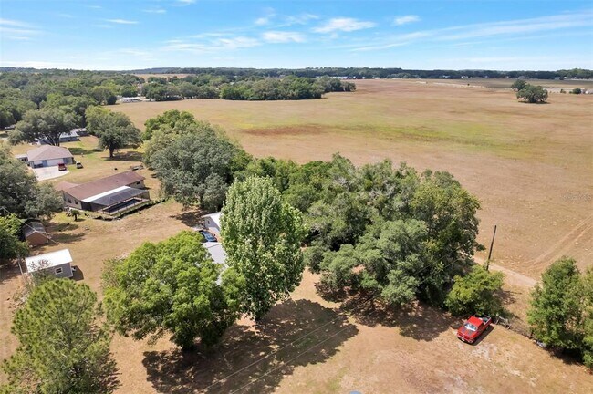 Building Photo - 39953 Sunburst Dr