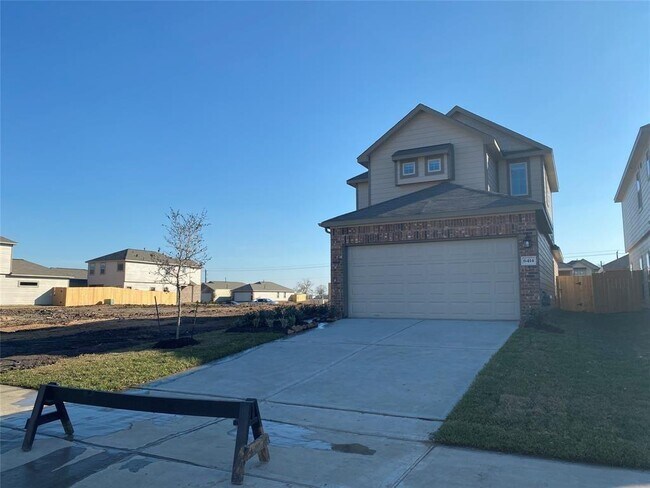 Building Photo - 14914 Cardiff Cliff Lane