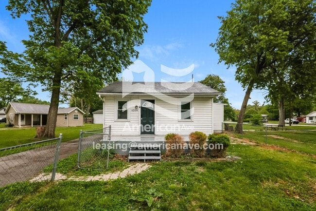 Building Photo - 4509 W Venetian Way