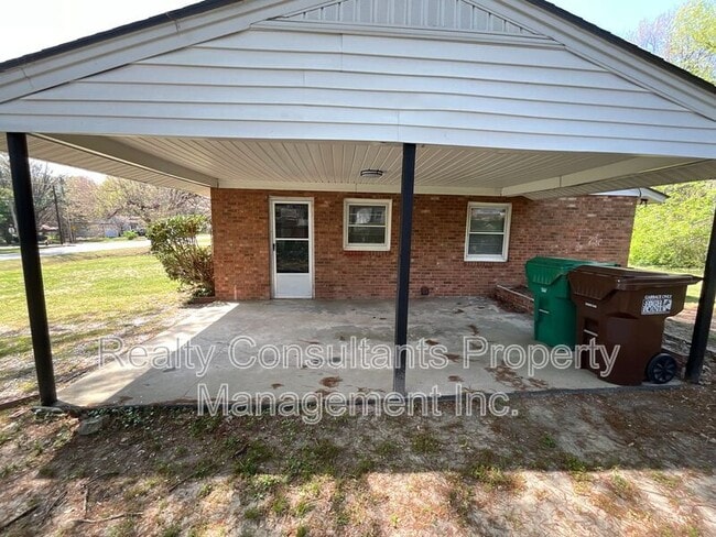 Building Photo - 1533 Beaucrest Ave