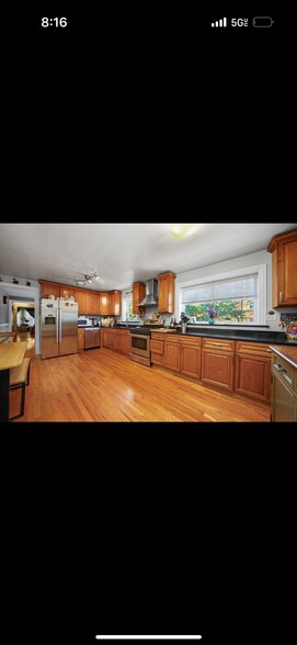 Building Photo - 2859 N Lotus Ave