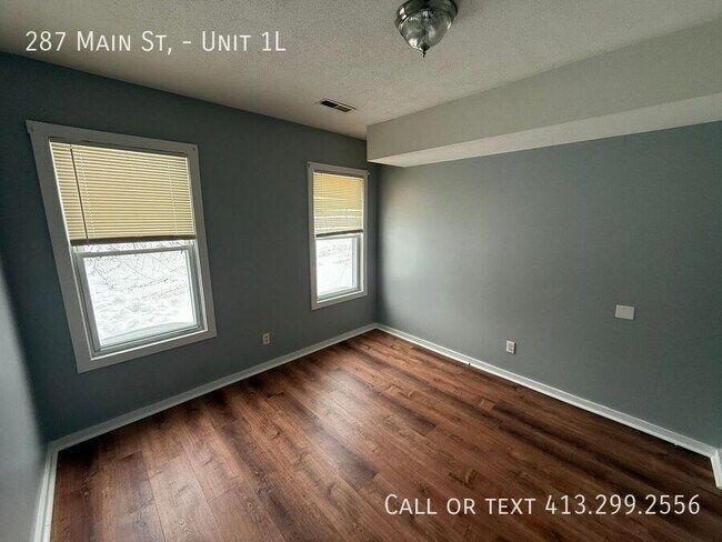 Building Photo - 287 Main St