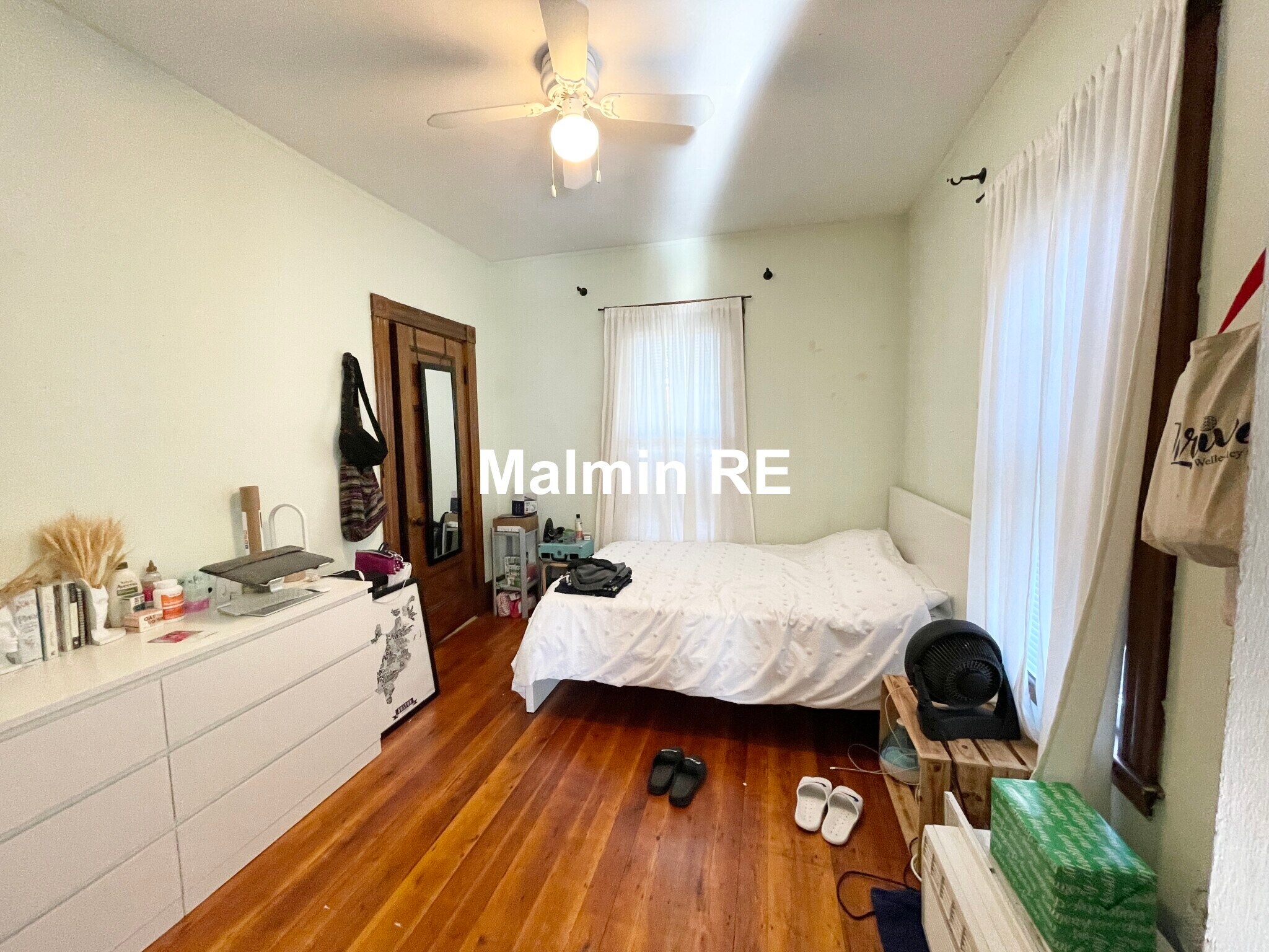 Building Photo - 67 Hillside St