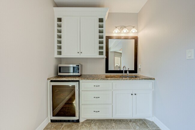 Building Photo - 27303 Silver Jade Ct