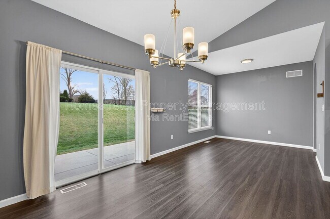 Building Photo - 738 Lost Canyon Blvd