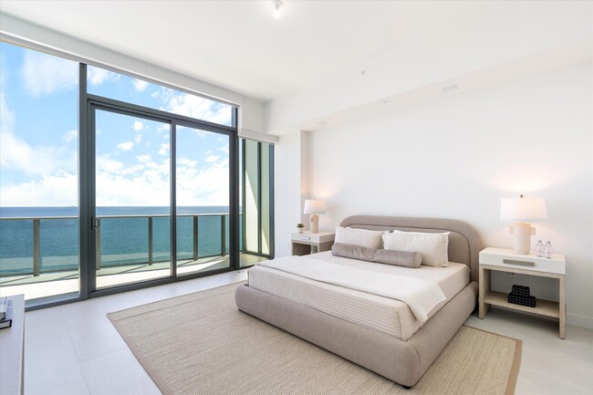 Building Photo - 900 N Ocean Blvd