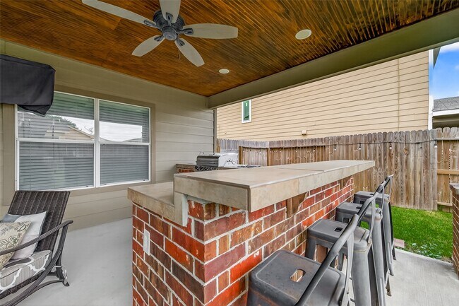 Building Photo - 8311 Tartan Ct
