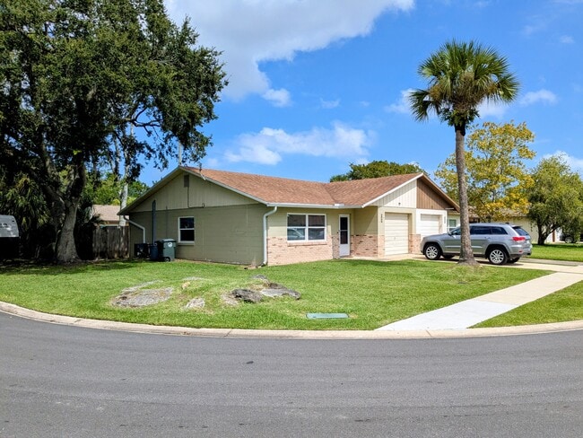 Building Photo - 942 Boulder Dr