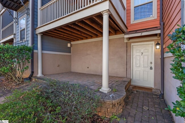 Building Photo - 7 Hamilton Ave