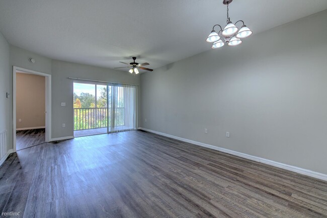 Building Photo - 3 br, 2 bath Condo - 9518 Newdale Way