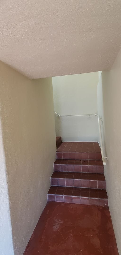 Building Photo - Beautifully Renovated Vintage  2 bedroom 2 bath single-family Home, with Bonus rooms  and Great V...