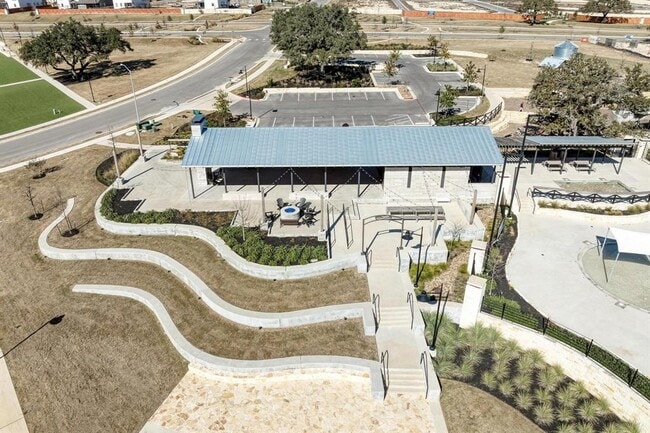 Building Photo - 133 Bauer Lp