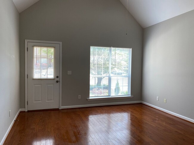 Building Photo - Townhome for Rent in Bessemer! Available t...