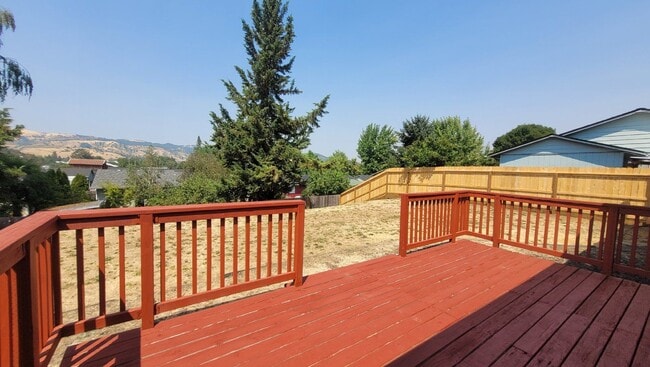 Building Photo - 237 Lancaster Ave