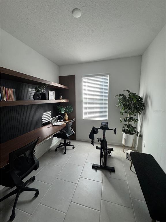 Building Photo - 4374 Eastminster Rd