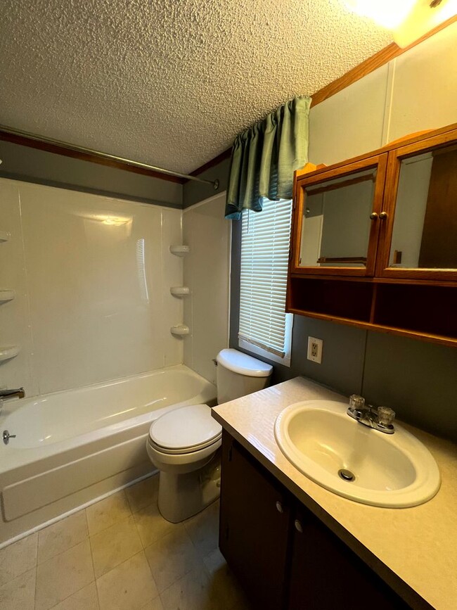 Building Photo - 2234 Ney Ct