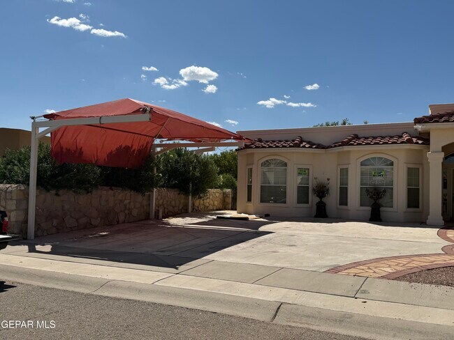 Building Photo - 3637 Tierra Vergel Dr