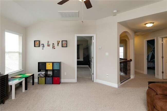 Building Photo - 104 Auburn Cove